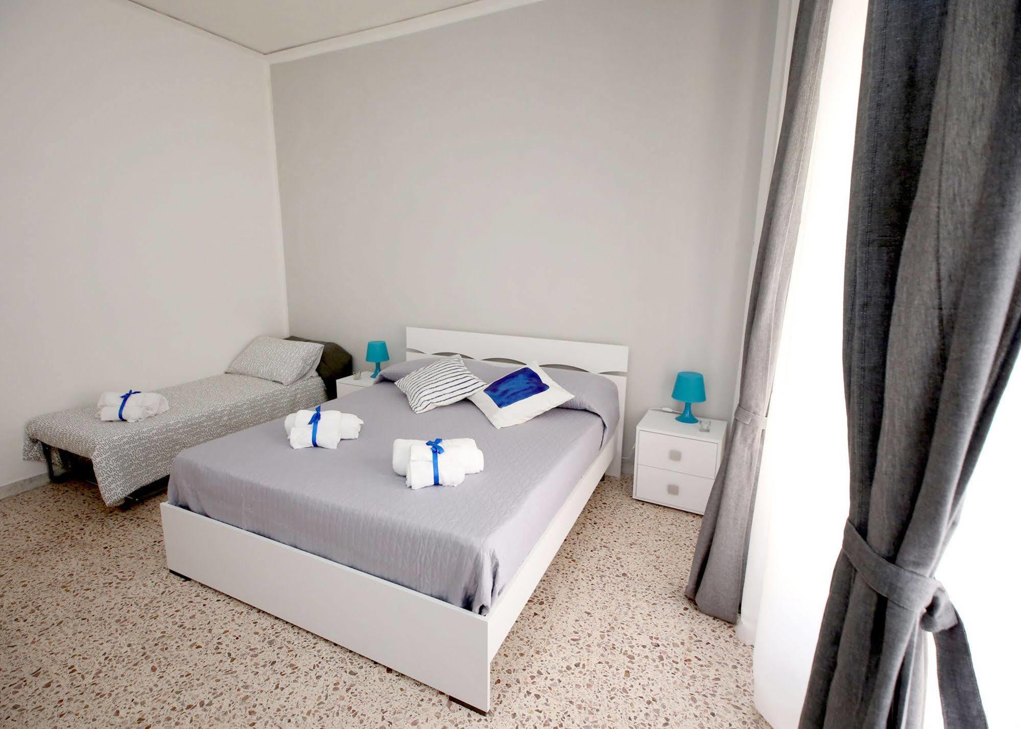B&B Salernoway Екстериор снимка